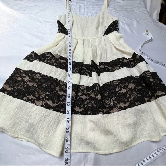 ABS Fit & Flare Ivory and Black Lace Cocktail Dress Size 6 - Picture 15 of 16